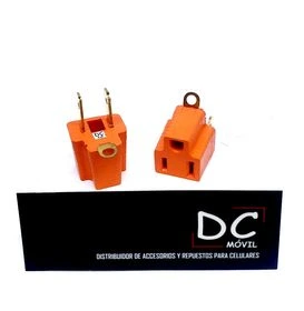 ADAPTADOR DE CLAVIJA DE 3 A 2